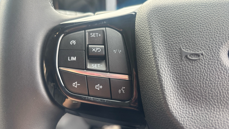 Ford Transit Custom E-320 L1 Rwd 100kW 65kWh H1 Van Limited Auto